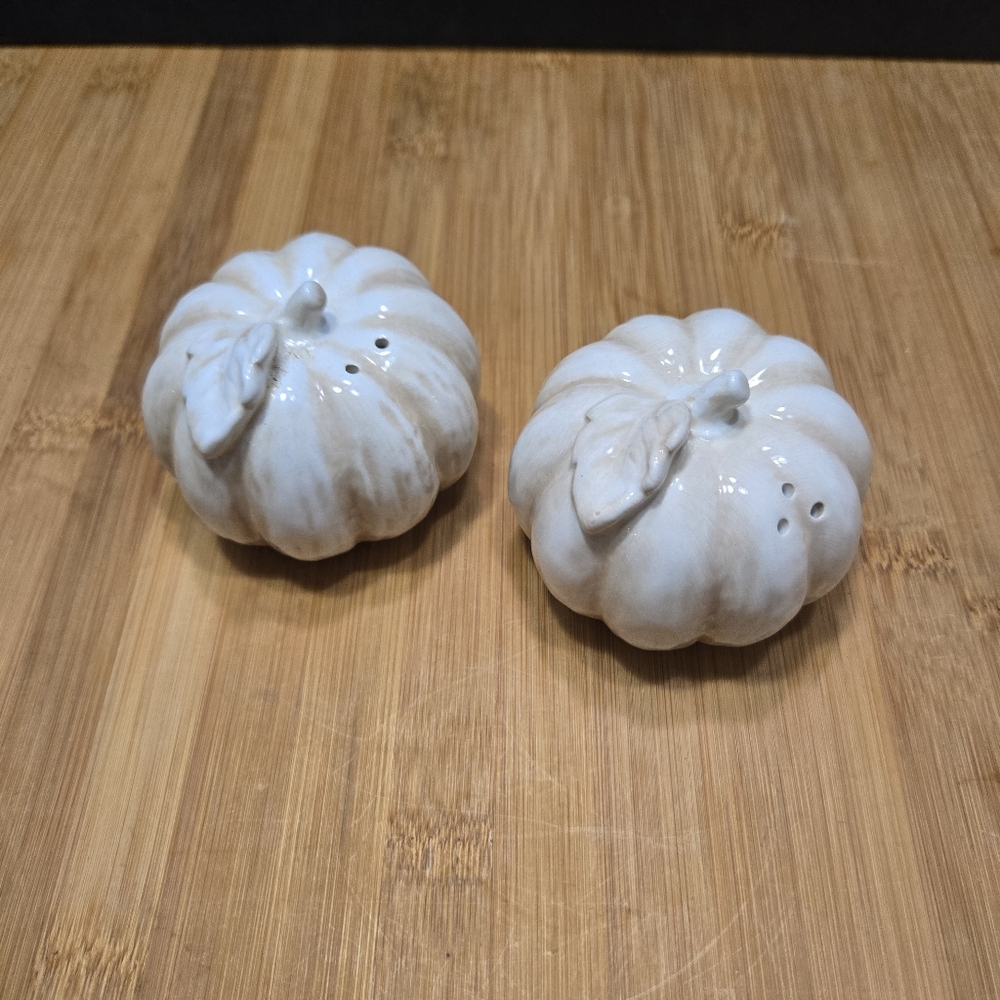 Ceramic pumpkin salt and pepper shakers
